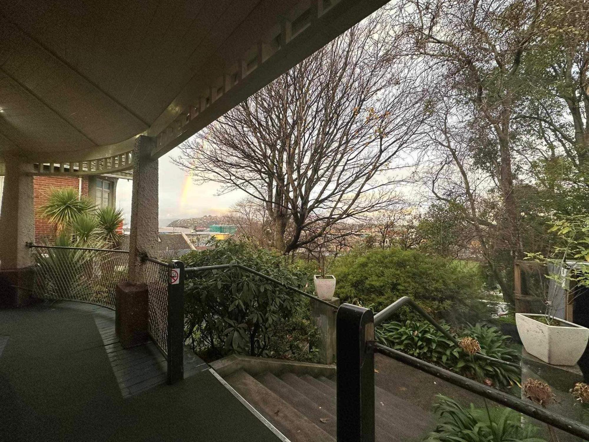 ダニーデン Manor House Backpackersホステル エクステリア 写真